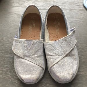 Toms toddler girls shoe